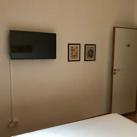 Casa Dell'orso アパート ロッカラーゾ