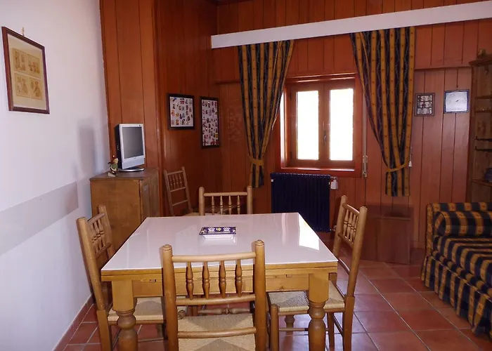 Casa Dell'orso Апартаменты Рокказаро